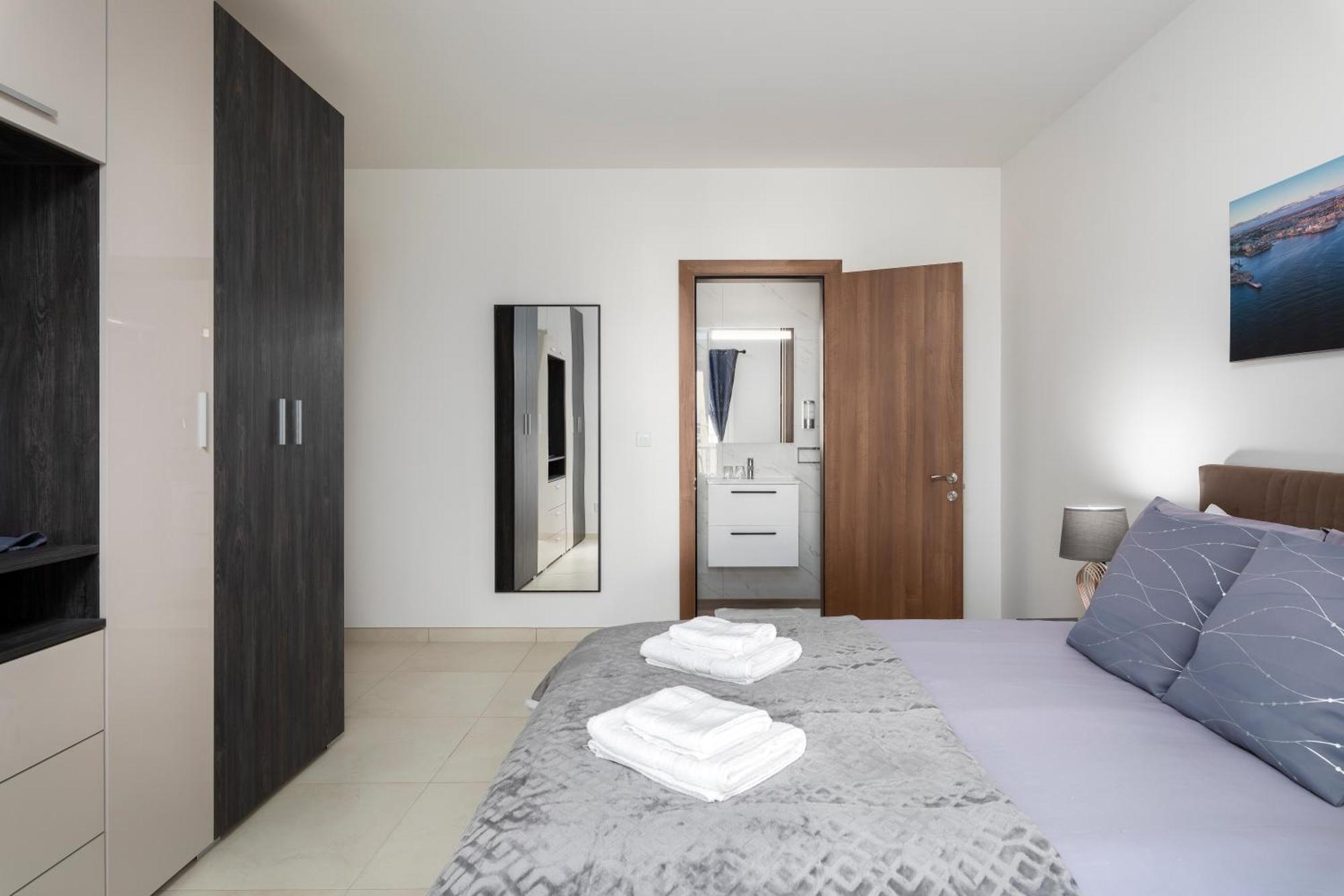 Modern & Spacious 2Br Apartment With Country Views - Close To Xemxija Bay خليج سانت بول المظهر الخارجي الصورة