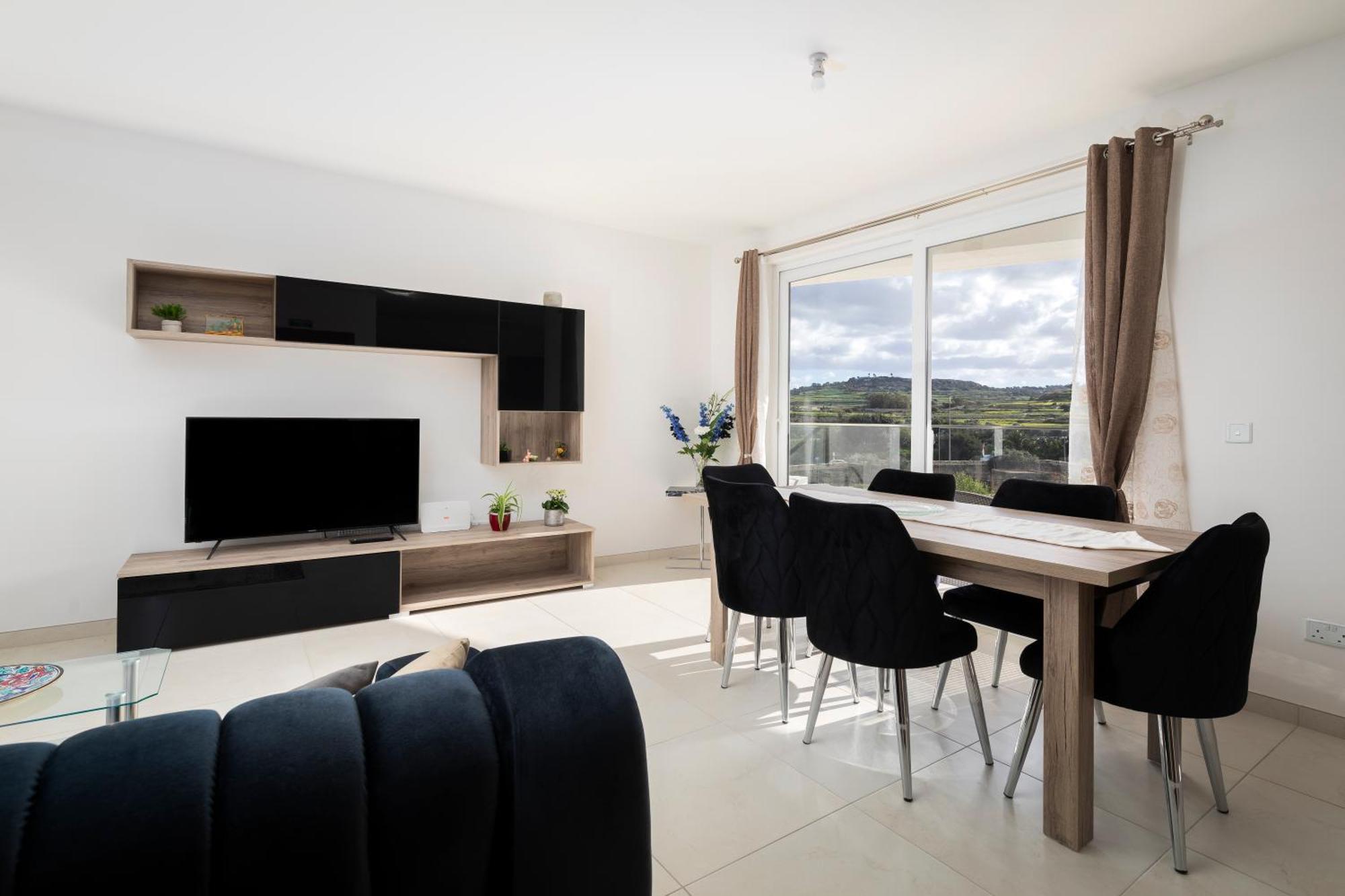 Modern & Spacious 2Br Apartment With Country Views - Close To Xemxija Bay خليج سانت بول المظهر الخارجي الصورة