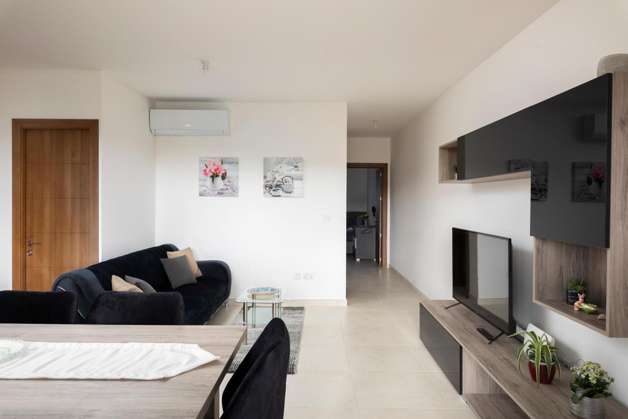 Modern & Spacious 2Br Apartment With Country Views - Close To Xemxija Bay خليج سانت بول المظهر الخارجي الصورة