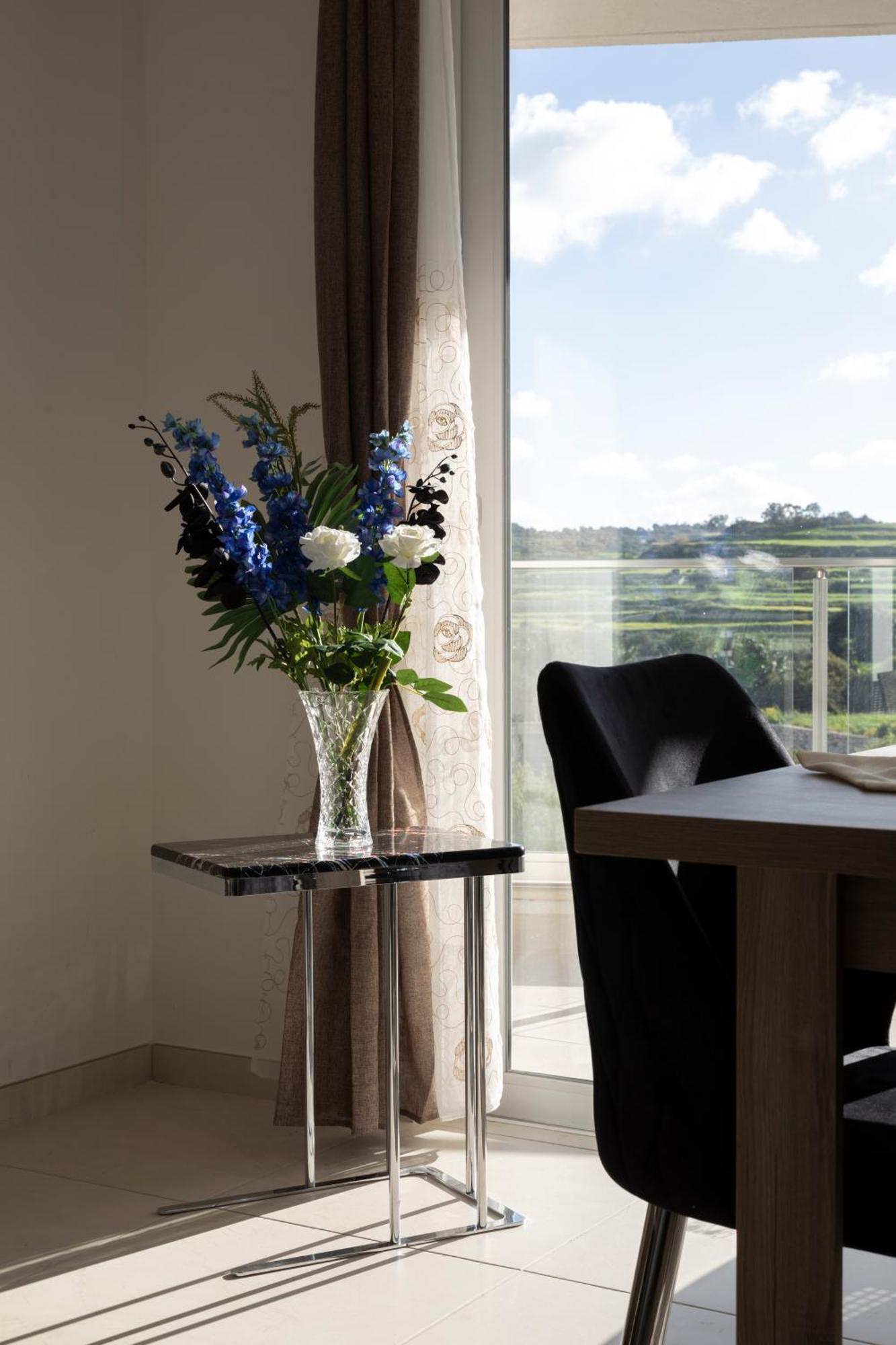 Modern & Spacious 2Br Apartment With Country Views - Close To Xemxija Bay خليج سانت بول المظهر الخارجي الصورة