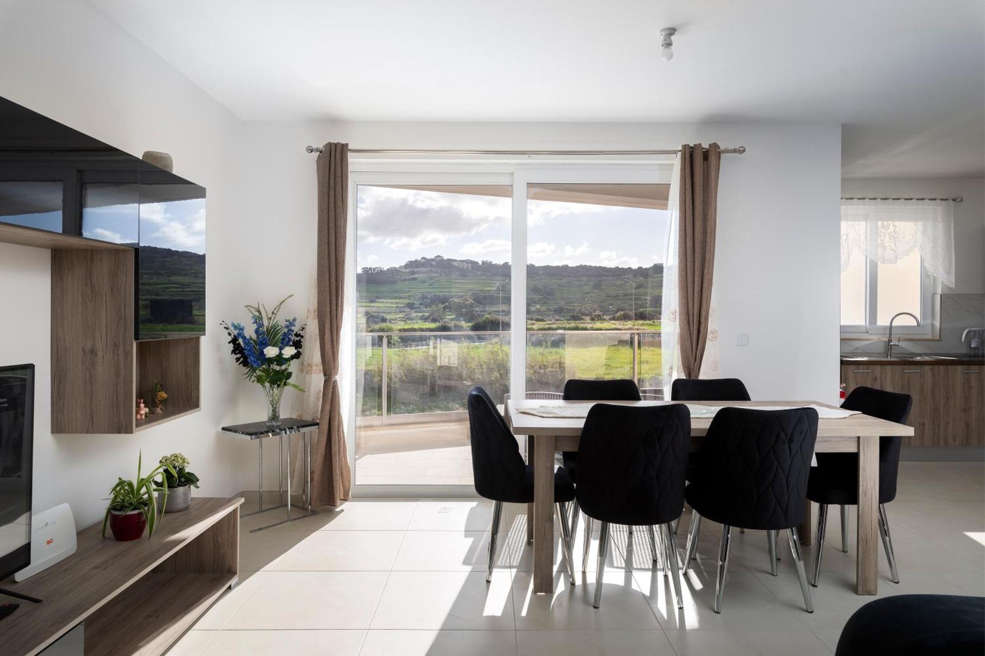 Modern & Spacious 2Br Apartment With Country Views - Close To Xemxija Bay خليج سانت بول المظهر الخارجي الصورة